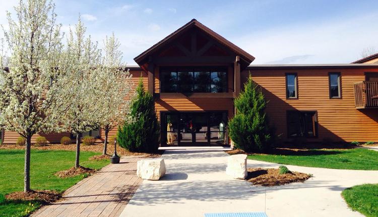 Johnsonville Lodge Exterior