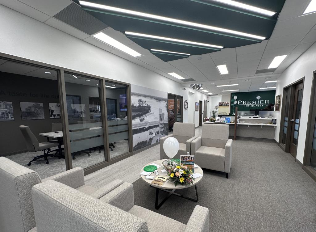 Weyauwega, Wisconsin Premier Community Bank